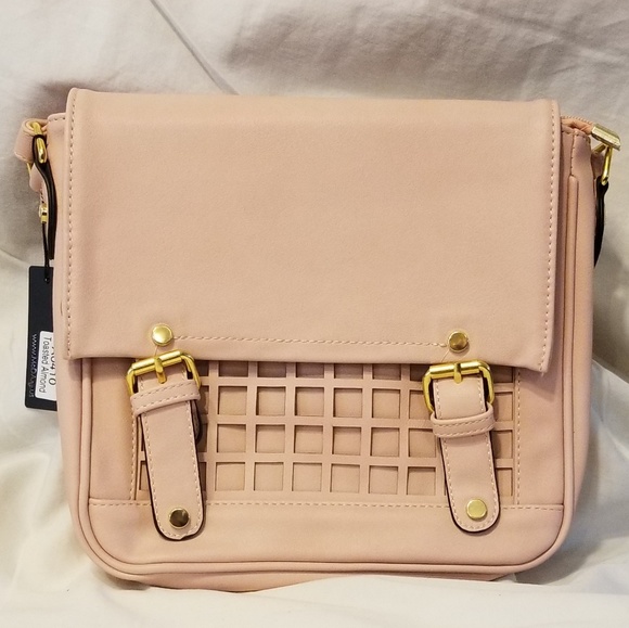 MoDA crossbody bag in Toasted Almomd Pink - Picture 3 of 5